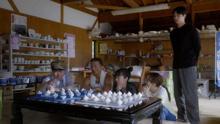 夜ドラ「青の花 器の森」第4回より ©️NHK