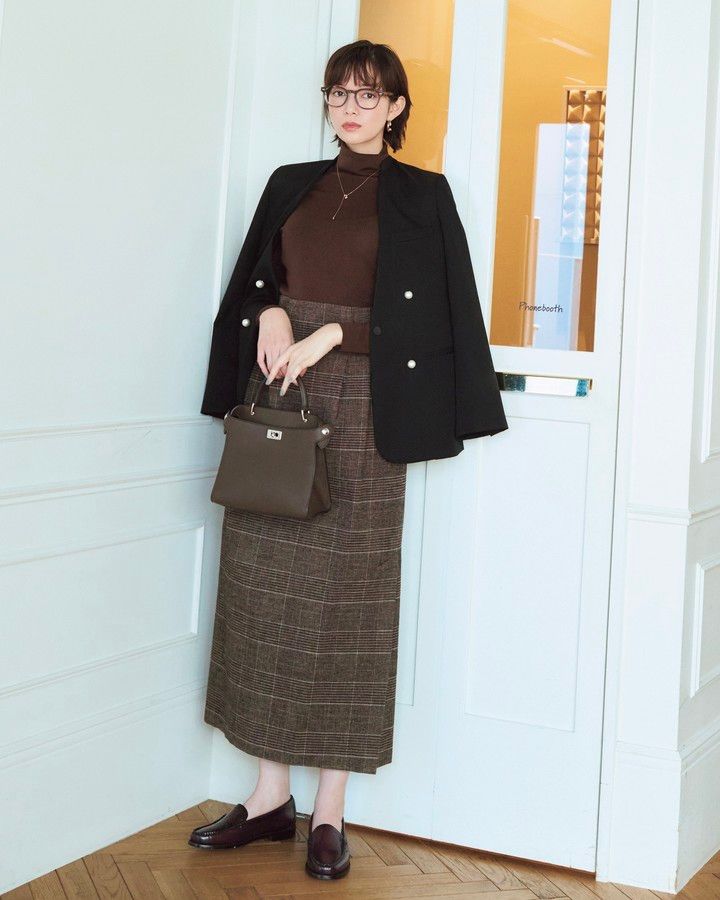 佐藤栞里 ブラウンコーデ