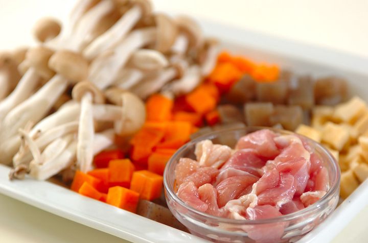 旨味たっぷり！基本の鶏五目の炊き込みご飯の下準備2