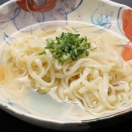 温めるだけで老舗職人の味に！名物いかめんちや橙の限定種が入った山田屋の「熱海おでん〈あつうみ〉」が予約販売開始