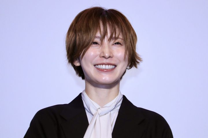 映画『男ともだち』舞台挨拶付き大阪先行上映に登壇した松岡茉優 クランクイン！ width=