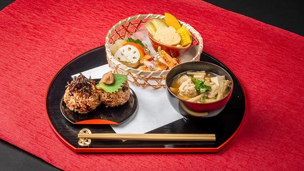 大阪・東淀川に「しずくれすと結」誕生！障がいの有無を越えて共に働く店で味わう「イセヒカリ」の発酵玄米おむすび