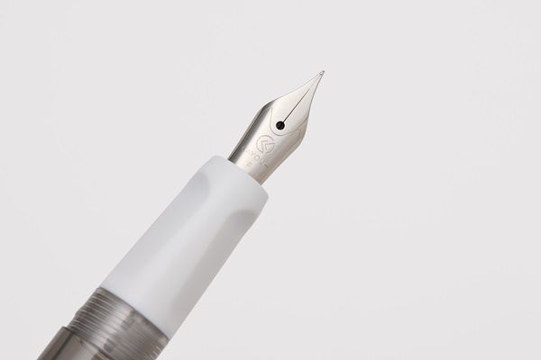 万年筆デビュー最初の1本に！ステーショナリーブランド「KAYOU＋」が気軽に使えるカートリッジ式万年筆「Leron」発売