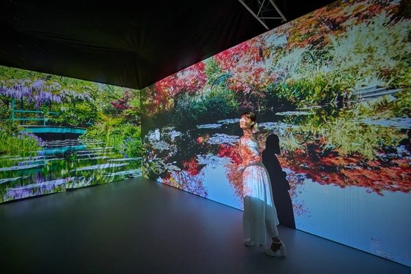 「イマーシブミュージアム高知」開催中！ポスト印象派を代表する画家の名画の世界へ入り込む、新しいアート体験