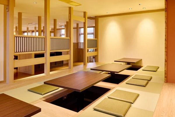 ハウステンボスに「出汁しゃぶ おばんざい おかか」がオープン！削りたてのかつお節や九州産野菜の食べ放題も