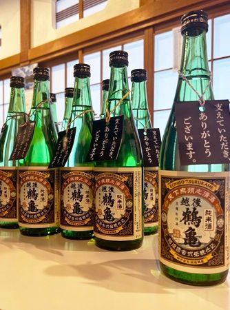 新潟の酒蔵「越後鶴亀」が工場火災から約3か月半で再始動！「越後鶴亀 純米」の全国販売を11月3日に再開