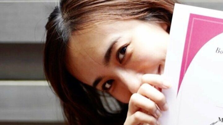 【写真・画像】マレーシア移住後に離婚した2児のシンママタレント 46歳の現在の姿に「まおみん」「相変わらずかわいい」の声 1枚目