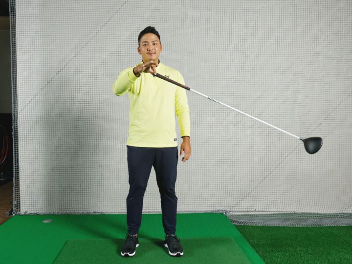 飛距離30ヤードアップする“振り子運動”って？ドライバーの苦手克服レッスン