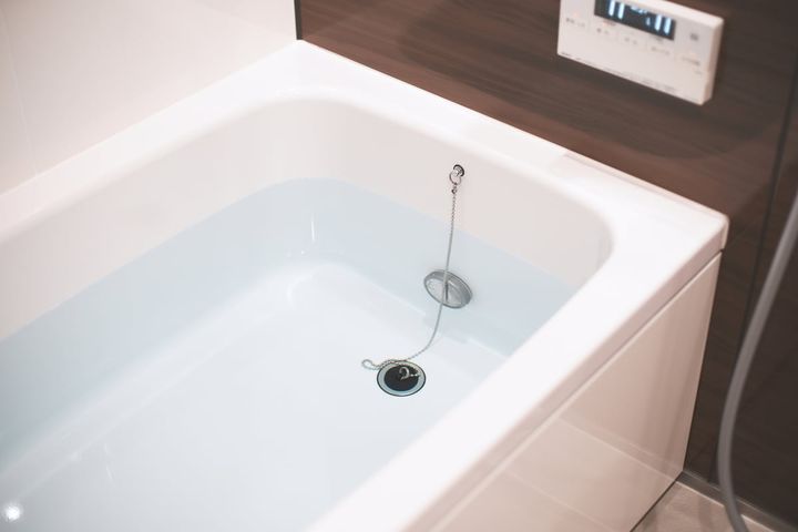 ガス代や水道代がかかってしまう入浴習慣とは？（画像はイメージ）