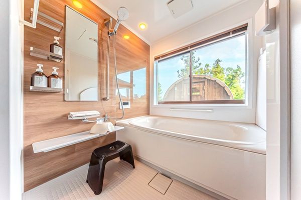 澄んだ山の絶景を望む薪サウナや焚き火、BBQを満喫。1日1組限定ヴィラ「SHELTER．南房総」で贅沢な秋冬旅
