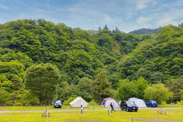 山遊びも川遊びもできる好立地／「緑の休暇村 青根キャンプ場」 画像提供：緑の休暇村 青根キャンプ場