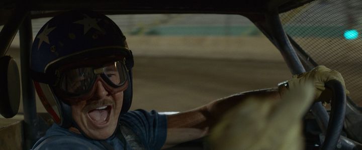 Netflix映画『ザ・ファーザー・ミスアドベンチャー・オブ・クリフ・ブース』場面カット width=