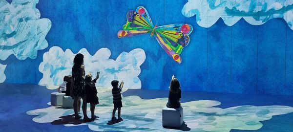 絵本作家エリック・カールの作品世界を体感できる没入型イベントを、世界に先駆け日本・横浜で開催！