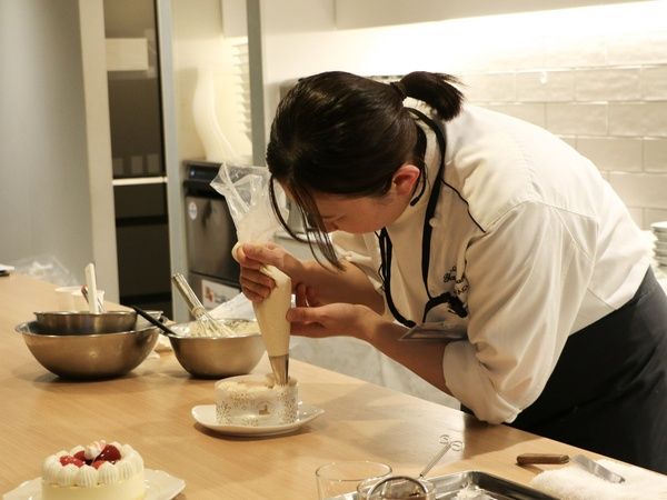 冷凍でも美味しいクリスマスケーキ！小樽洋菓子舗ルタオがお披露目会を実施、12/20まで予約受付中