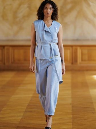 「Mizuid」が、パリで2027年春夏コレクション「Again.」を発表！東京・表参道での展示会で国内初披露