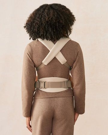抱っこひもブランド「Ergobaby」の主力シリーズ「OMNI」が全3モデルに！ニーズに合ったアイテム選びを叶える
