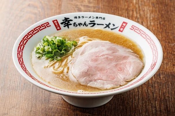 沖縄「博多ラーメン専門店 幸ちゃんラーメン イオン北谷店」で2周年記念感謝祭を開催！ラーメン類200円引きなどの特典を用意