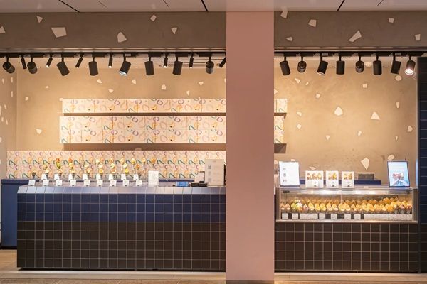 そば粉クレープ専門店「SOBAP グランスタ東京店」にSuicaのペンギンとコラボした限定ショコラソバープが登場！