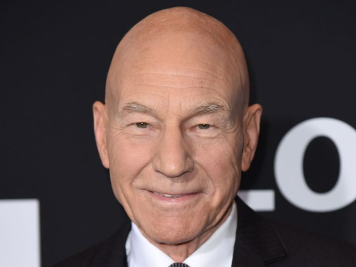 パトリック・スチュワートさん、アルツハイマー病とレビー小体型認知症を患っていた (C) AFLO width=