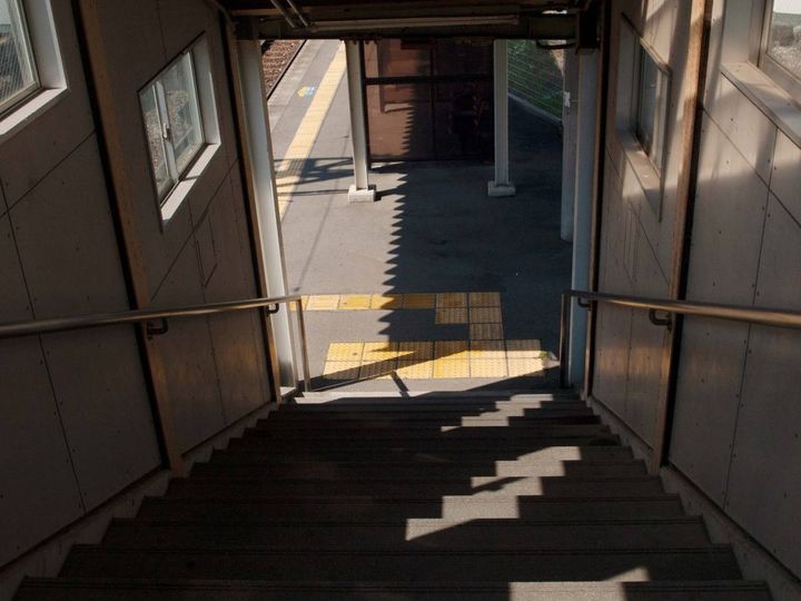 駅の階段