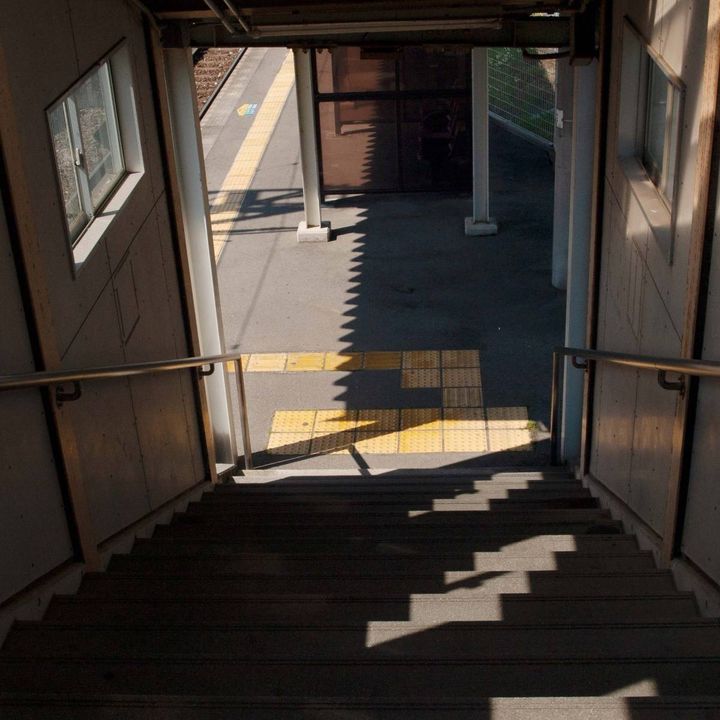 駅の階段