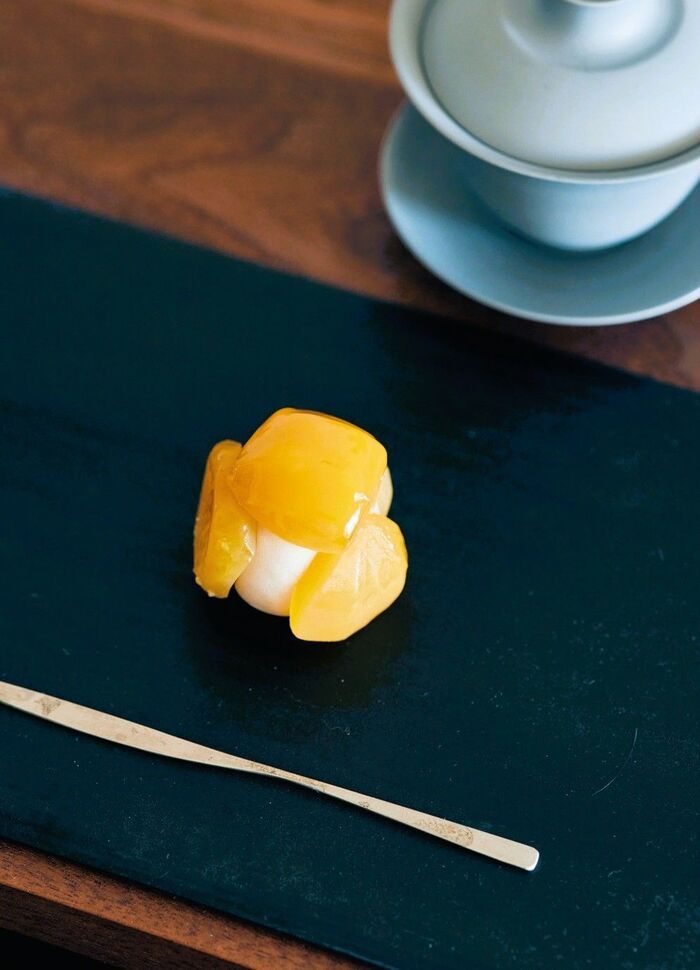 〈58歳の一人暮らし〉「とらや」のお菓子はわたしの特別。ひとりの食事が悲しくならない工夫とは？