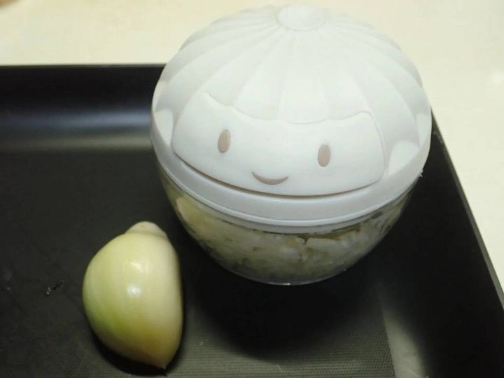 ダイソー：ミニハンドル野菜カッター