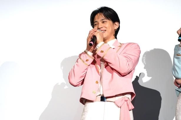 後継者候補のなかで唯一、やる気満々だけど人望ゼロのパノ(パク・ジファン)の声を担当したケンケン オフィシャル提供