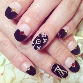 ルイヴィトン ネイル ブランド,